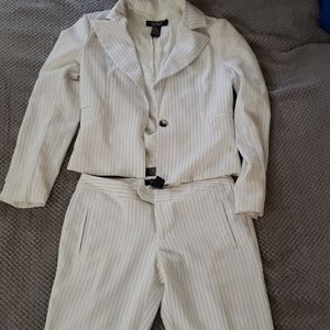 Dress suit